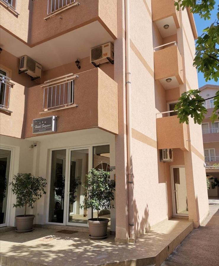 Hotel Suzana Budva Bagian luar foto