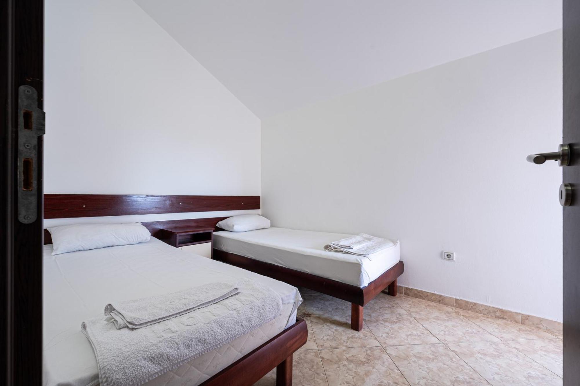 Hotel Suzana Budva Ruang foto
