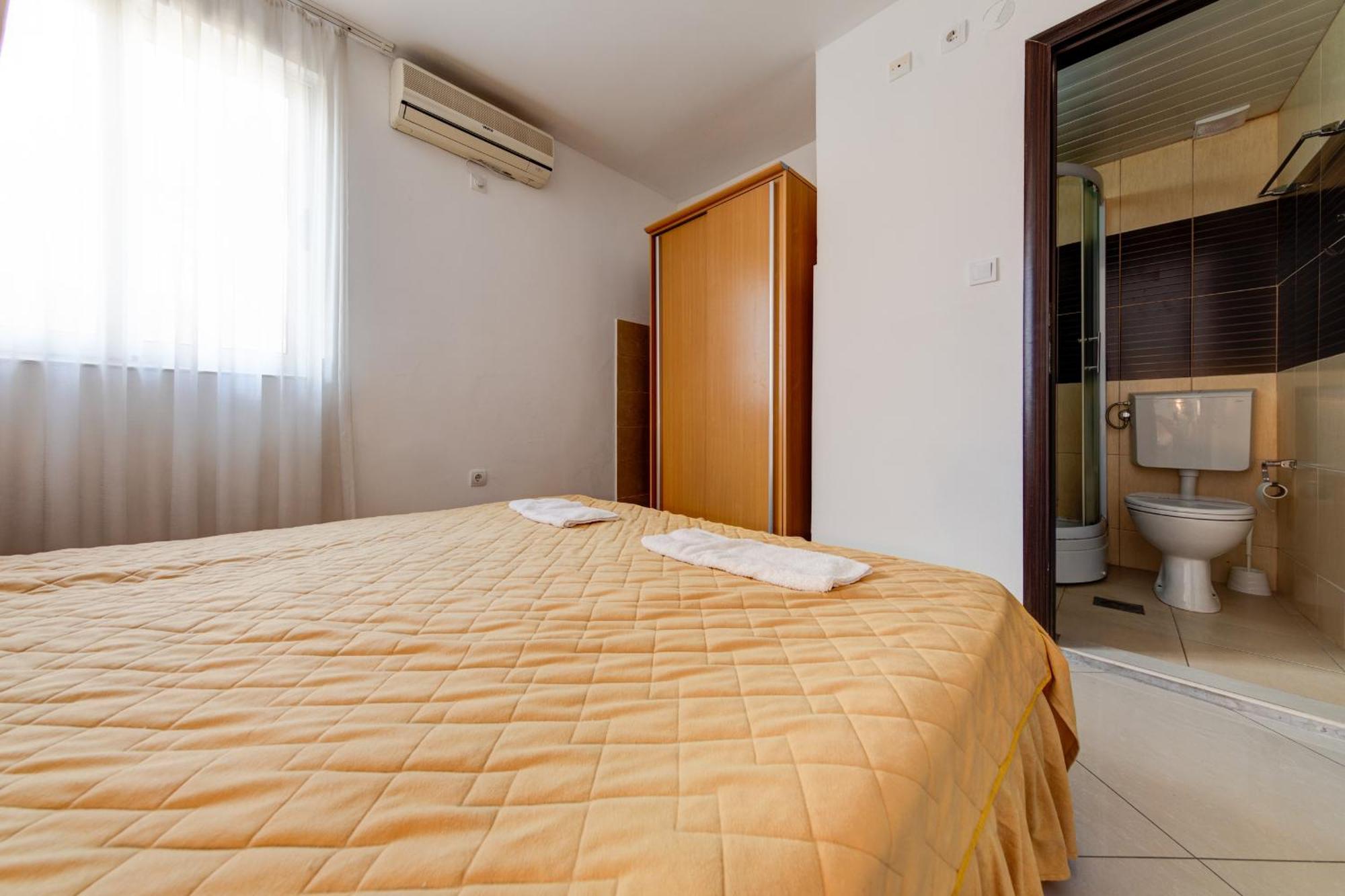 Hotel Suzana Budva Ruang foto