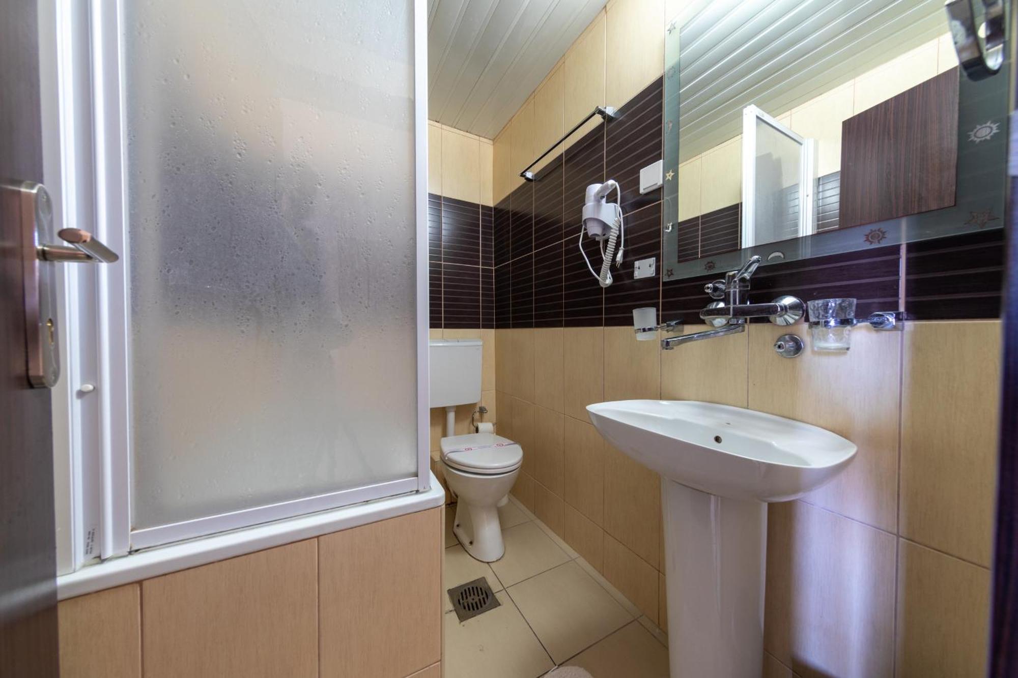 Hotel Suzana Budva Ruang foto